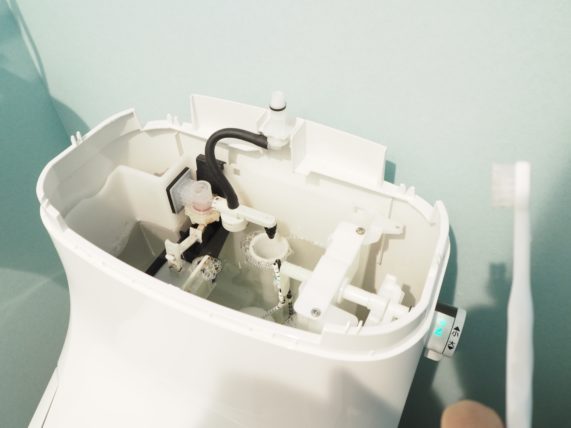 リクシルのトイレのタンク掃除